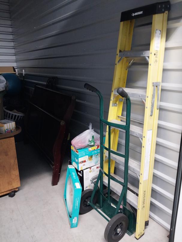 Storage Unit Auction in Griffin, GA at General Storage Griffin ends